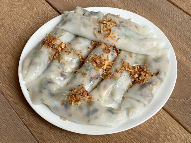 Buon Cuon (Steamed Rice Rolls with Pork)